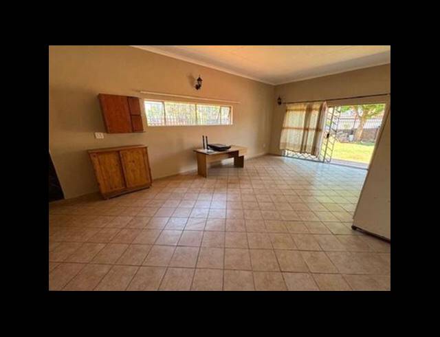 3 BEDROOM HOUSE FOR SALE IN BIRCHLEIGH